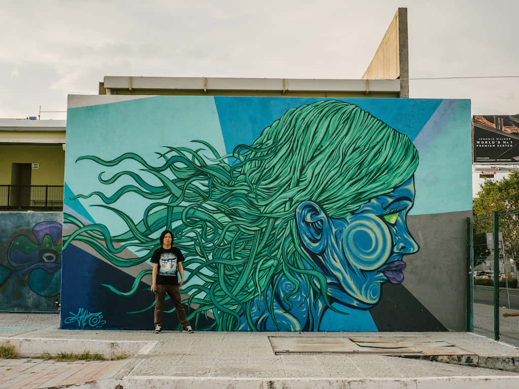 貿易の交差地点て゛壁画を通して環境問題を訴える「SeaWalls Artists for Oceans」