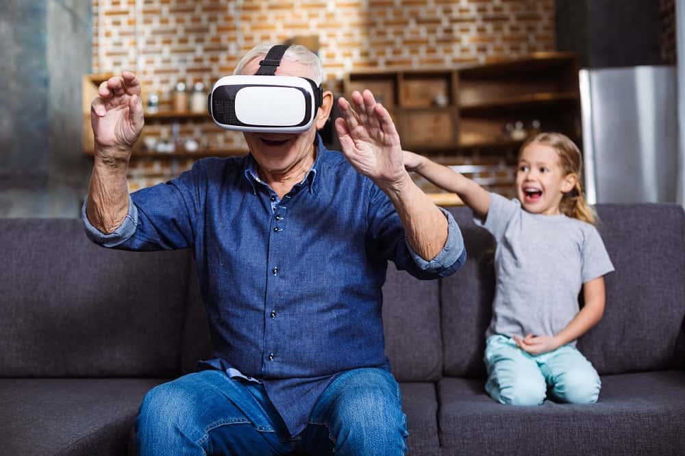VRで子どもの視点を経験できる？子どもの危機管理に大きな一歩
