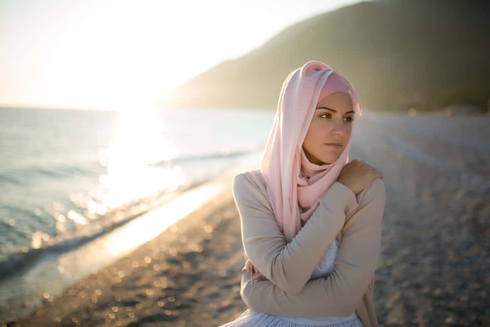 現代を生きるありのままのムスリム女性を写したストックフォト